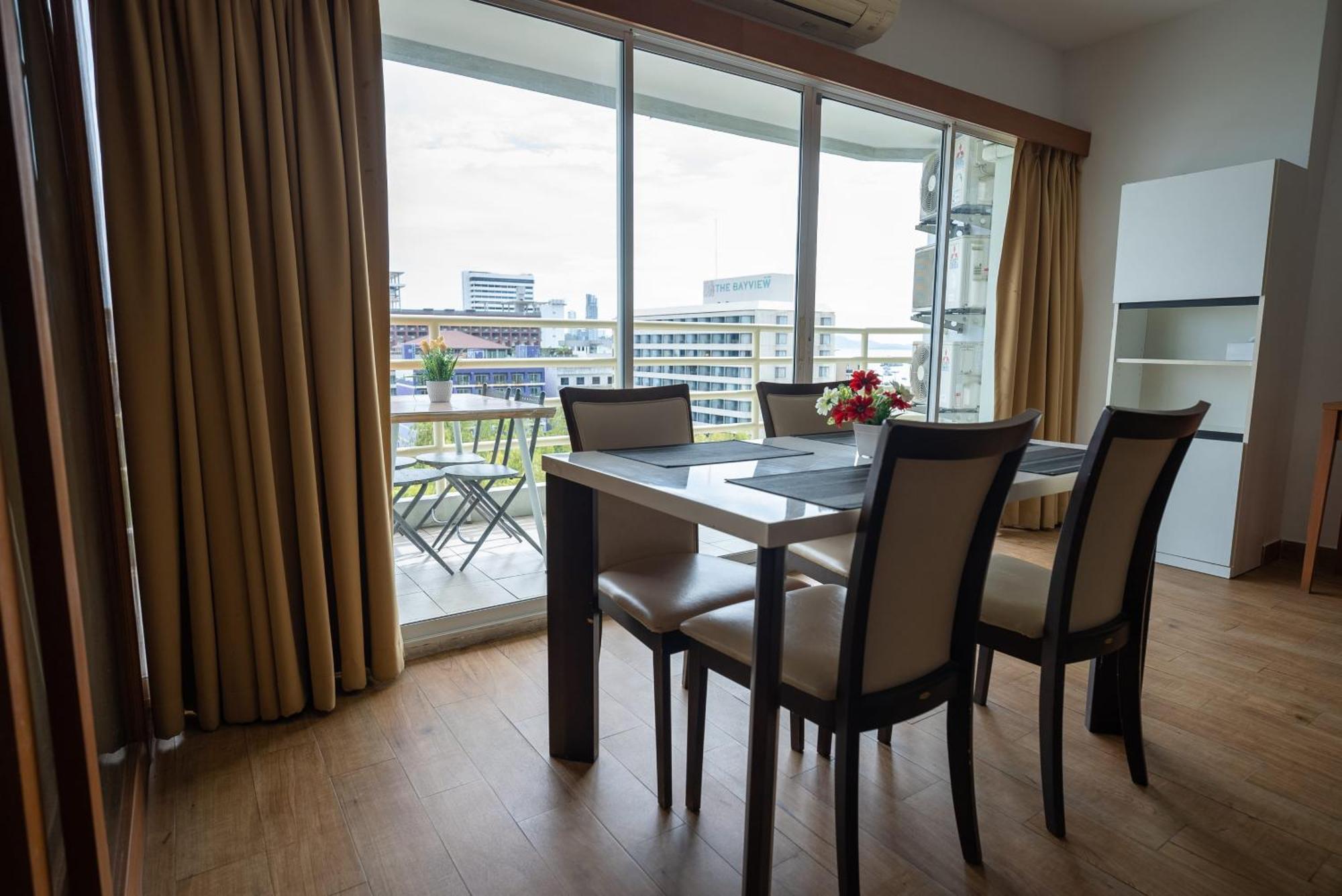 Hotel Vtsix At View Talay 6 Pattaya Exteriér fotografie