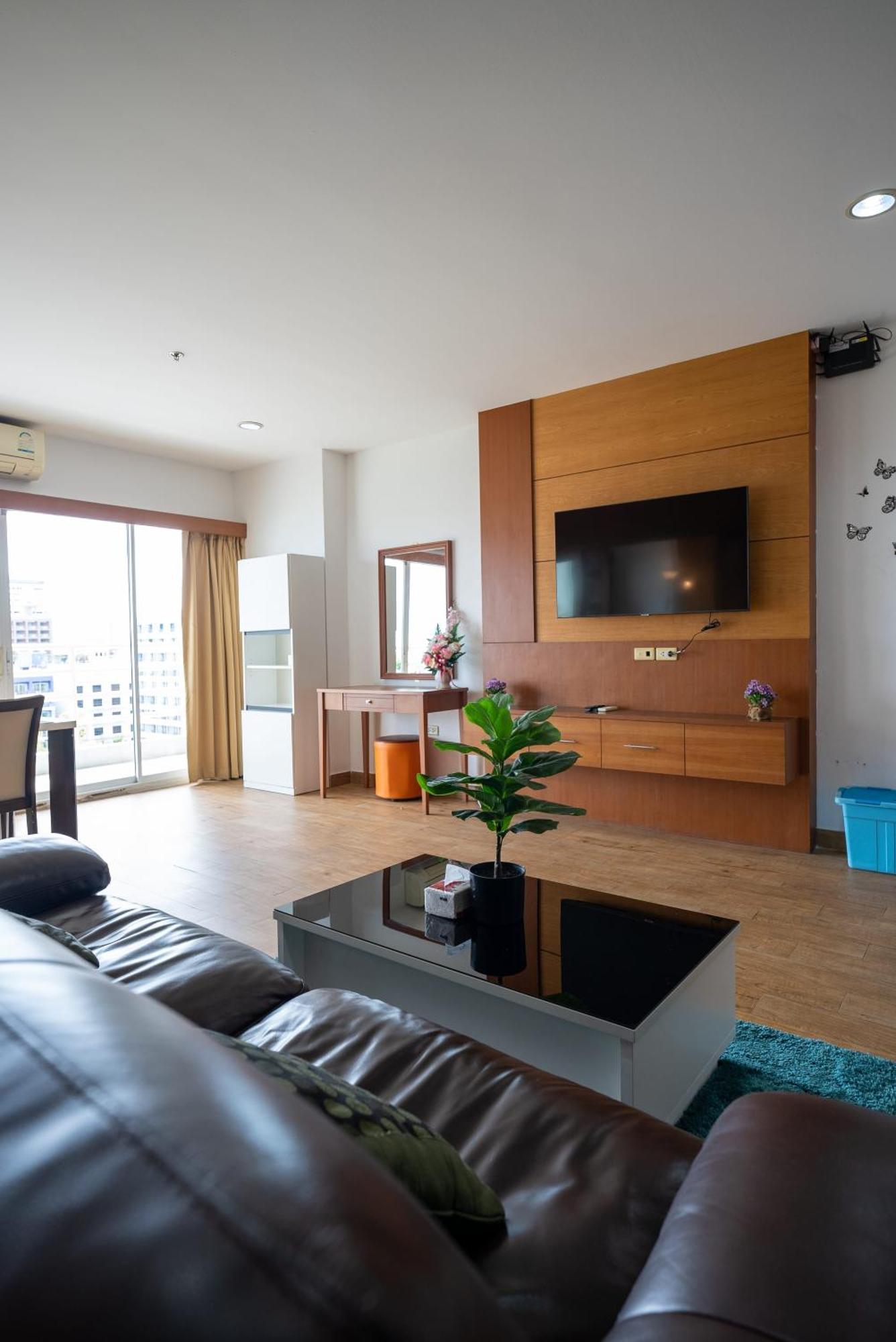 Hotel Vtsix At View Talay 6 Pattaya Exteriér fotografie